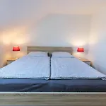 Apartment Zeichner