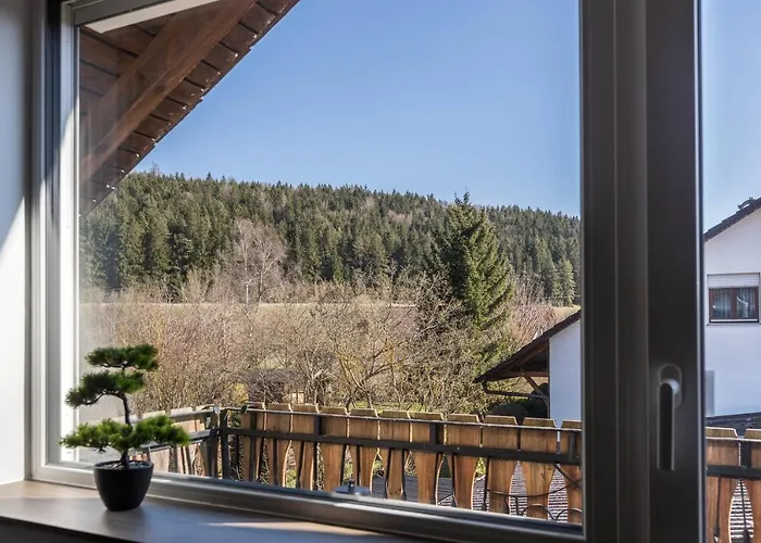 Zeichner Apartment *